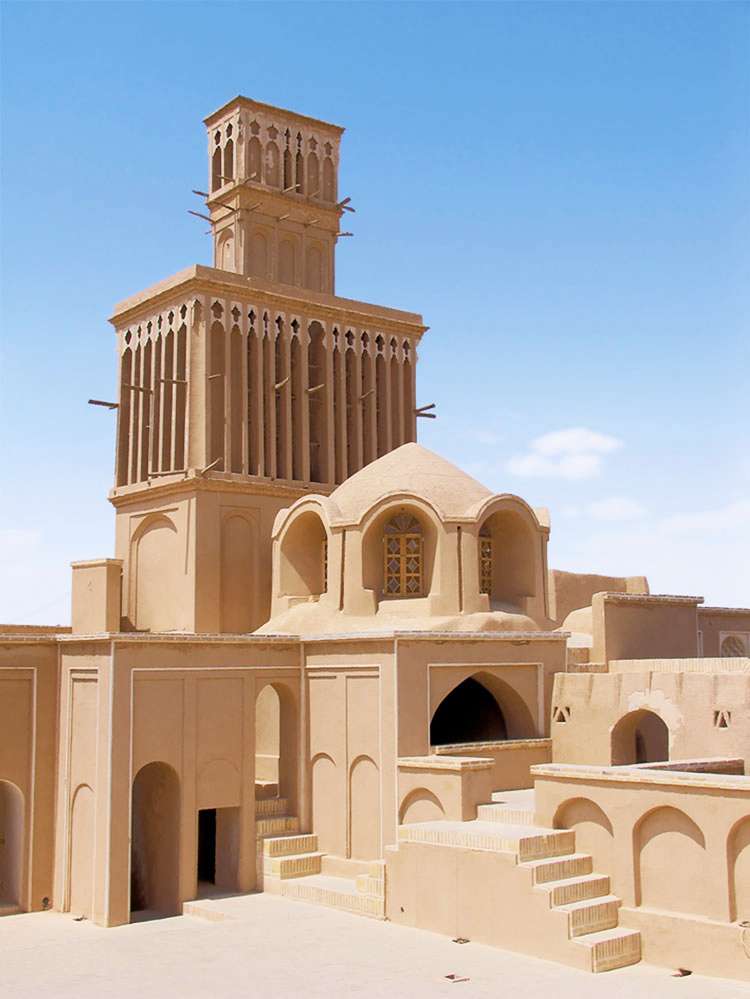 عمارت آقازاده ابرکوه