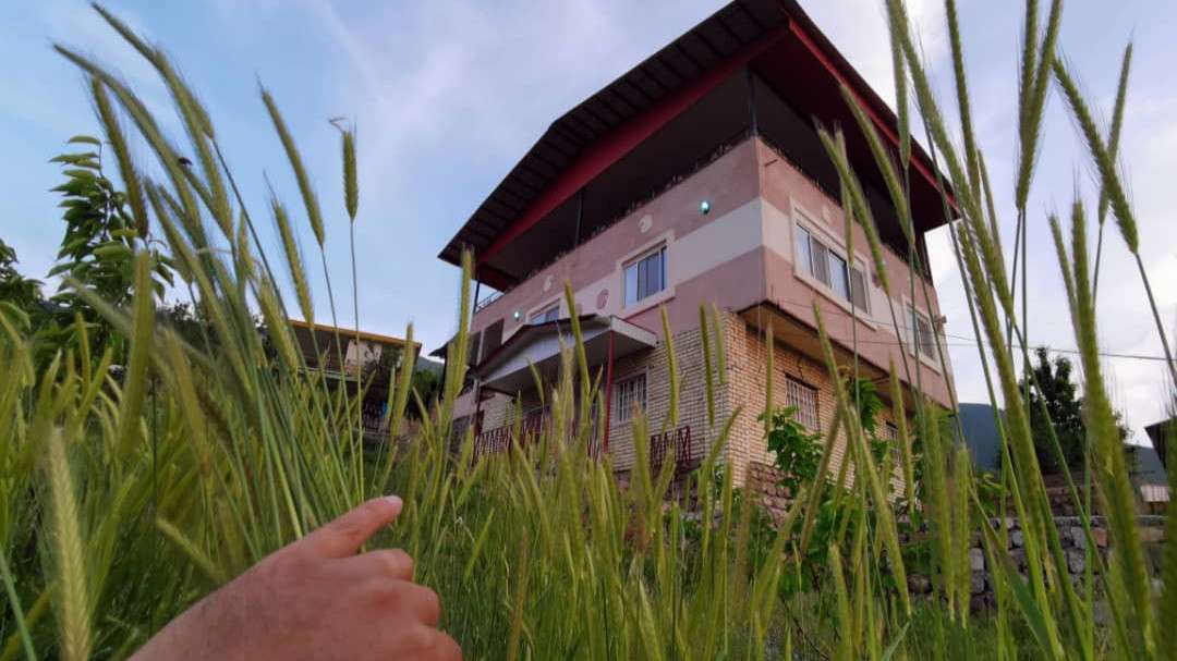 اقامتگاه دهگردی،هتل،بومگردی،اقامت،ویلا،سوئیت،کلبه،ایرانگردی، اقامتگاه بومگردی سرو چمان