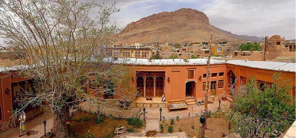 اقامتگاه دهگردی،هتل،بومگردی،اقامت،ویلا،سوئیت،کلبه،ایرانگردی،  بوم گردی نخجیر