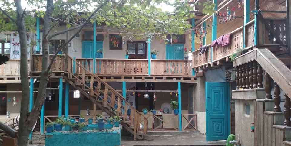 اقامتگاه دهگردی،هتل،بومگردی،اقامت،ویلا،سوئیت،کلبه،ایرانگردی، بوم گردی عاروس ویشه 