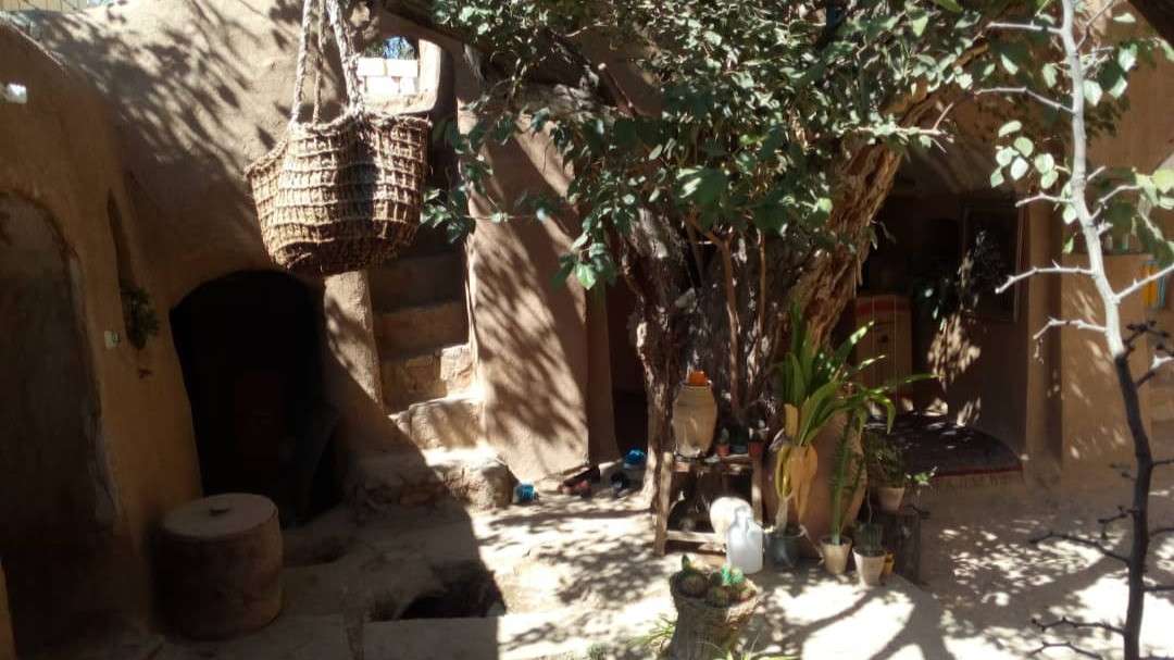 اقامتگاه دهگردی،هتل،بومگردی،اقامت،ویلا،سوئیت،کلبه،ایرانگردی،  سنتی و بومگردی “آویشن”