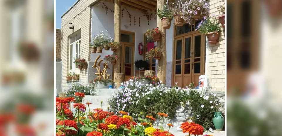 اقامتگاه دهگردی،هتل،بومگردی،اقامت،ویلا،سوئیت،کلبه،ایرانگردی، اقامتگاه بوم گردی پلاسجان