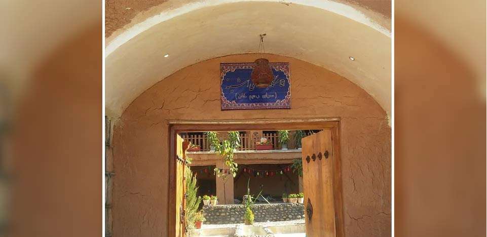 اقامتگاه دهگردی،هتل،بومگردی،اقامت،ویلا،سوئیت،کلبه،ایرانگردی، اقامتگاه بوم گردی اشینه