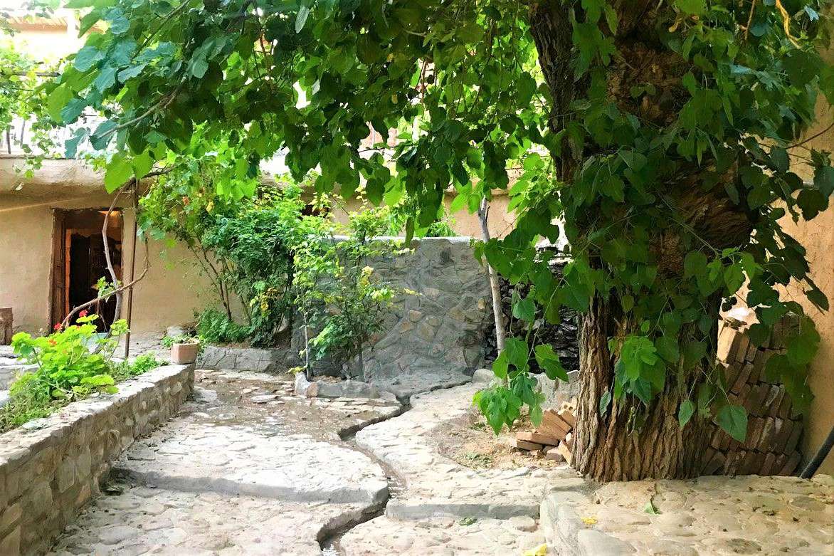 اقامتگاه دهگردی،هتل،بومگردی،اقامت،ویلا،سوئیت،کلبه،ایرانگردی، ابرده