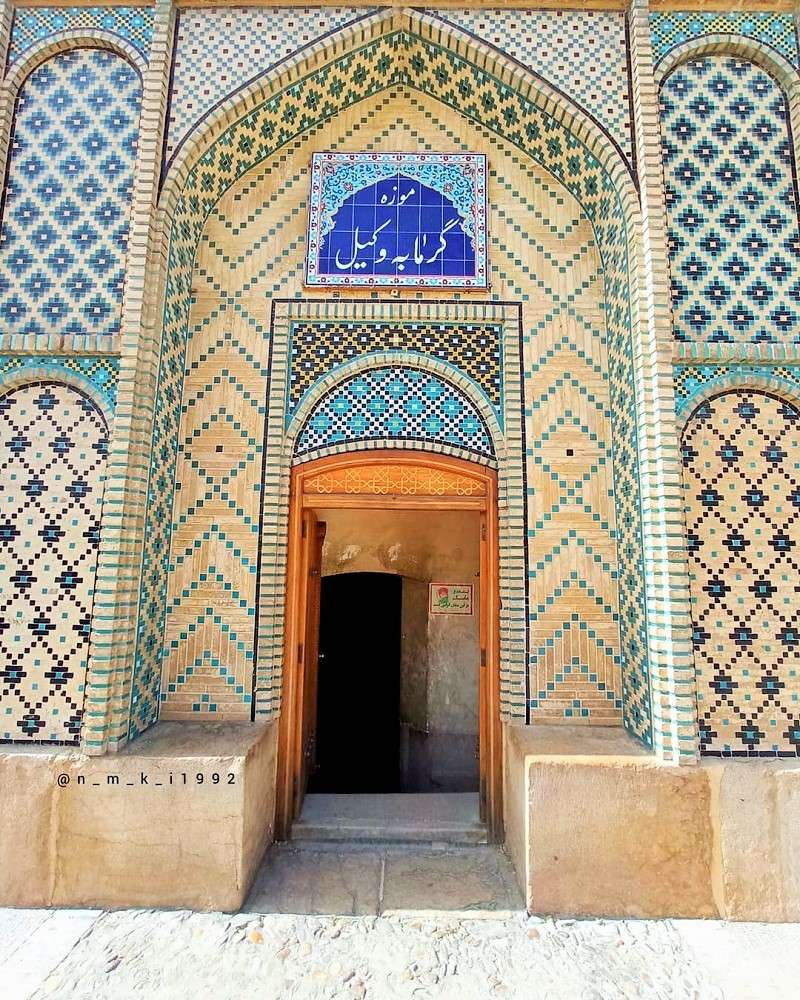 اقامتگاه دهگردی،هتل،بومگردی،اقامت،ویلا،سوئیت،کلبه،ایرانگردی،جاذبه گردشگری دهگردی حمام تاریخی وکیل