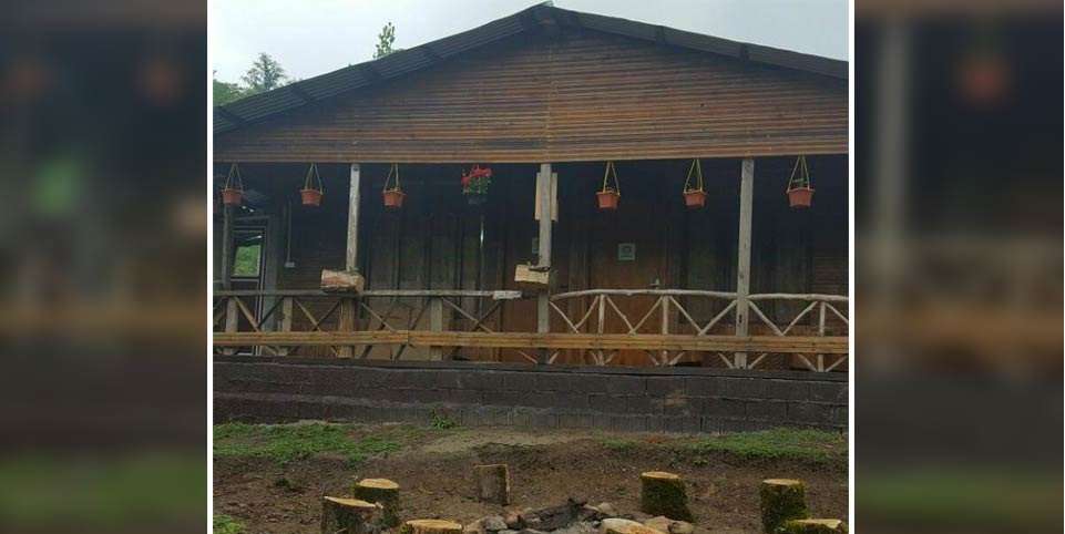 اقامتگاه دهگردی،هتل،بومگردی،اقامت،ویلا،سوئیت،کلبه،ایرانگردی، اقامتگاه بوم گردی کلبه عادل