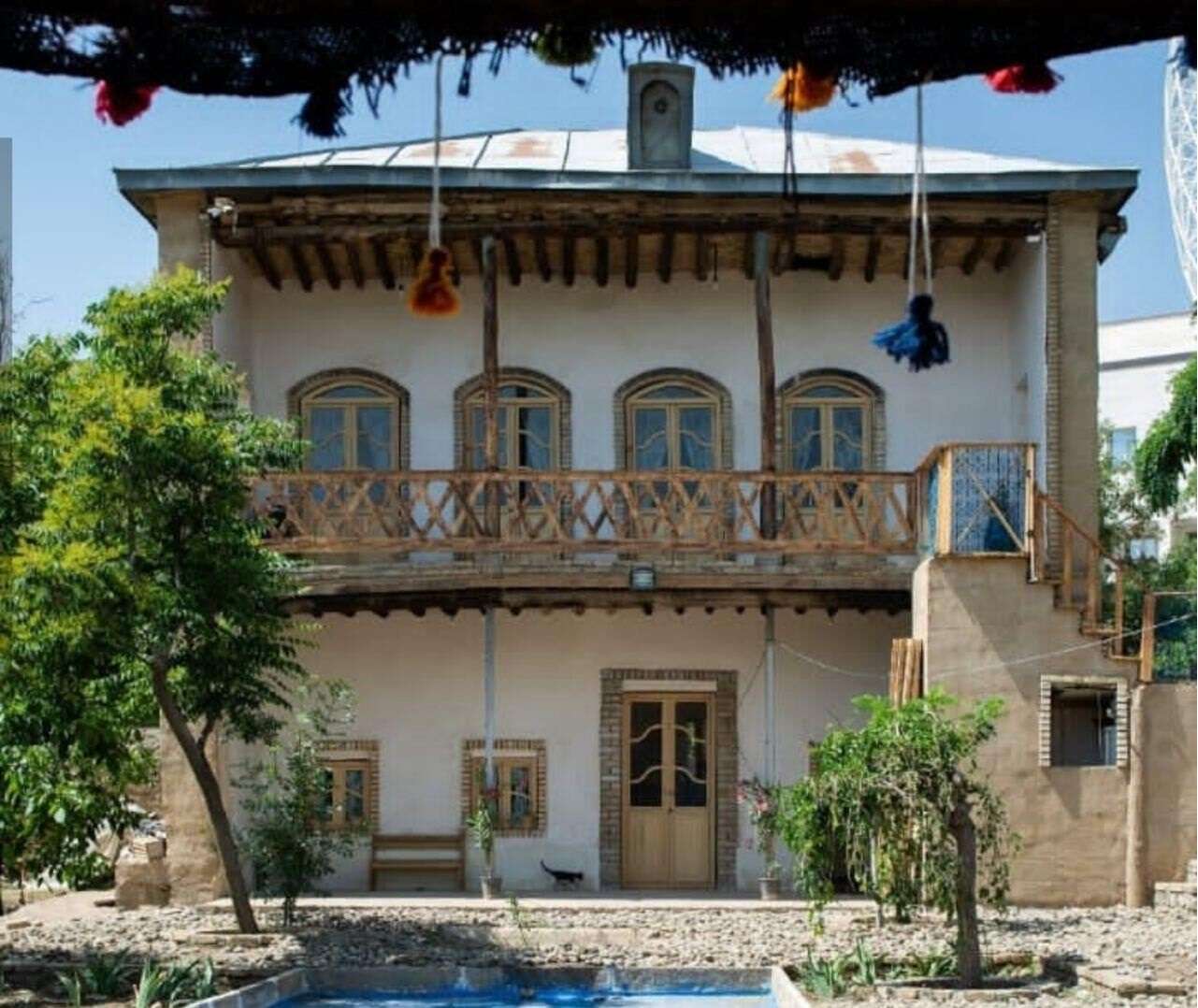 اقامتگاه دهگردی،هتل،بومگردی،اقامت،ویلا،سوئیت،کلبه،ایرانگردی،  بوم‌گردی نسیم میشان