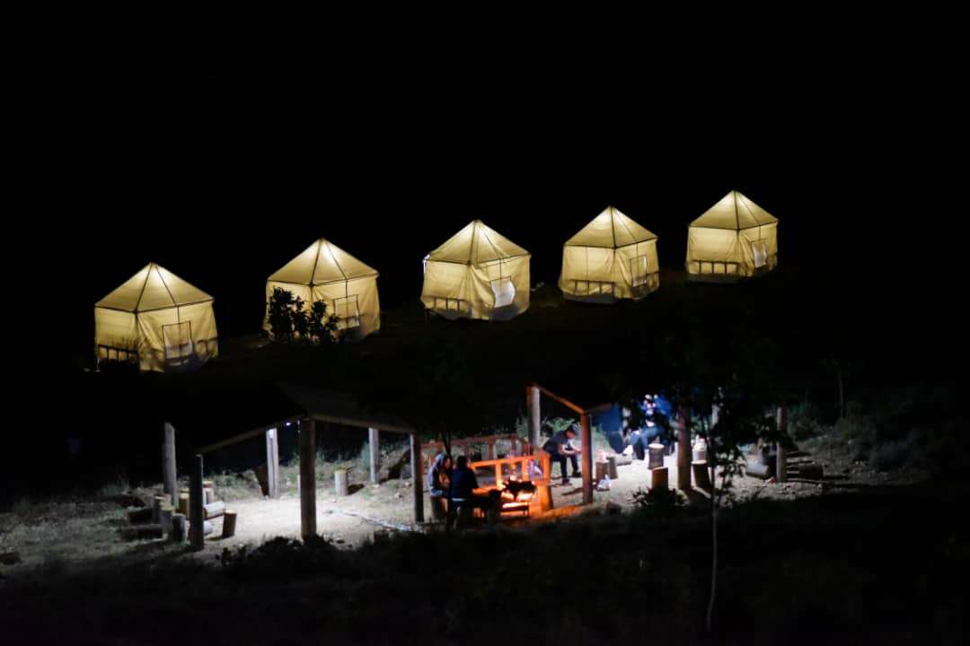 اقامتگاه دهگردی،هتل،بومگردی،اقامت،ویلا،سوئیت،کلبه،ایرانگردی، اقامتگاه بوم گردی بام برم 