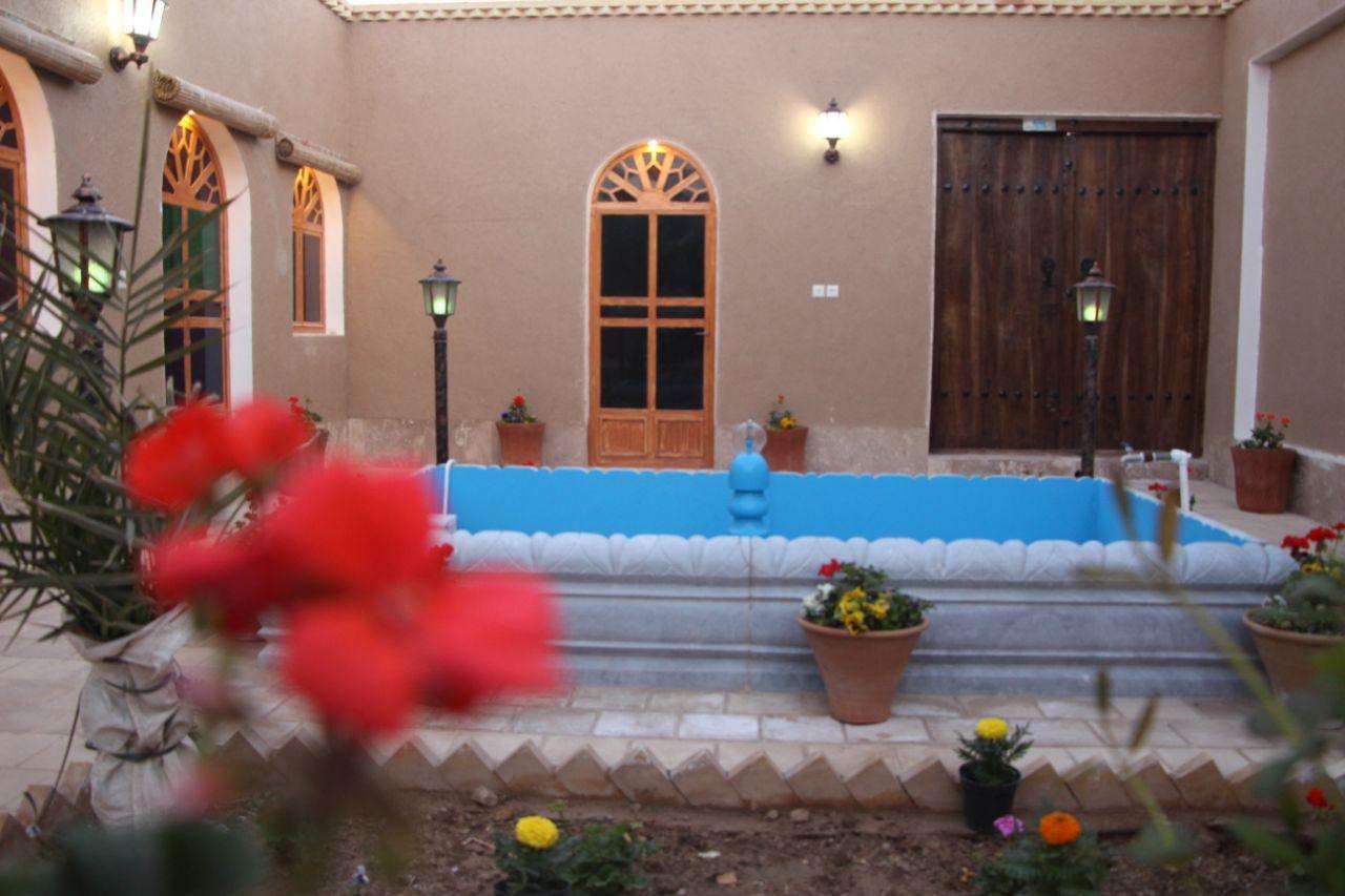 اقامتگاه دهگردی،هتل،بومگردی،اقامت،ویلا،سوئیت،کلبه،ایرانگردی، اقامتگاه بوم گردی دشت شب 