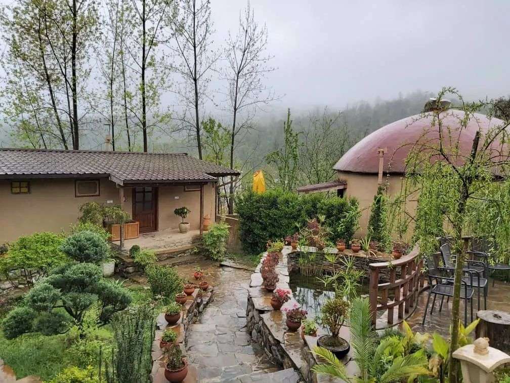 اقامتگاه دهگردی،هتل،بومگردی،اقامت،ویلا،سوئیت،کلبه،ایرانگردی، اقامتگاه یارا