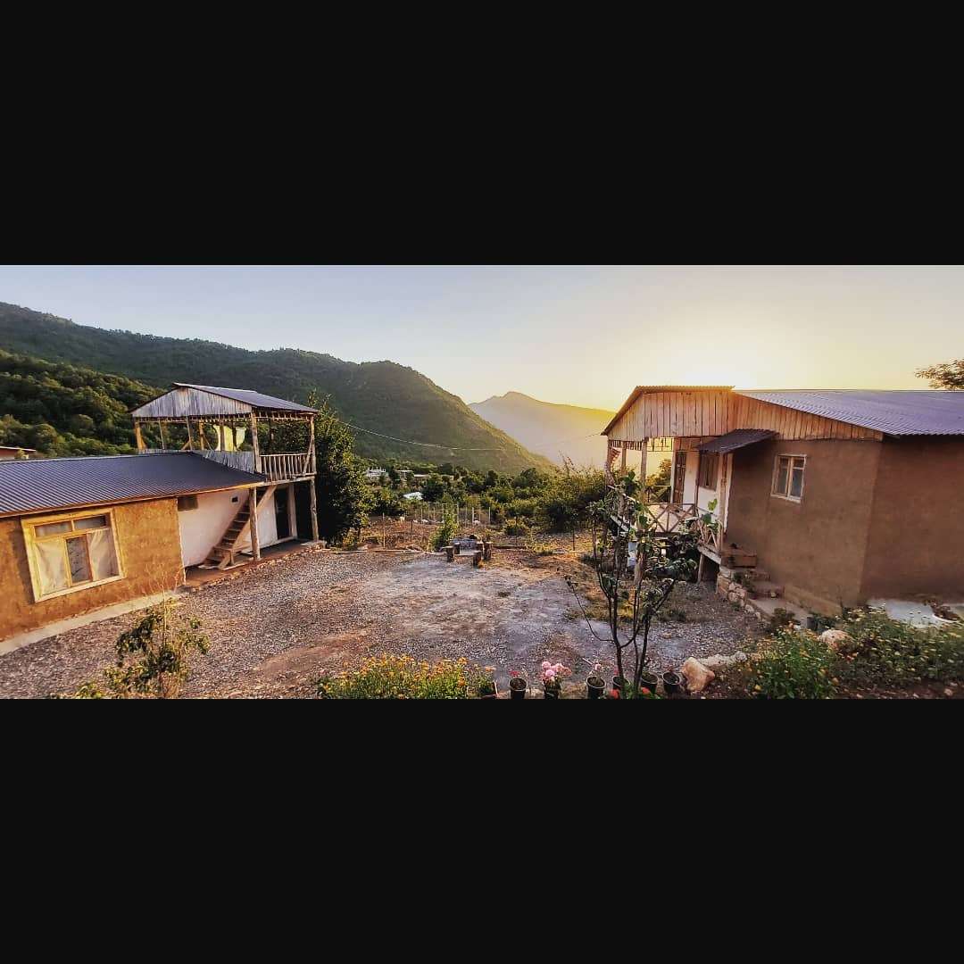 اقامتگاه دهگردی،هتل،بومگردی،اقامت،ویلا،سوئیت،کلبه،ایرانگردی، انجیلوسرا